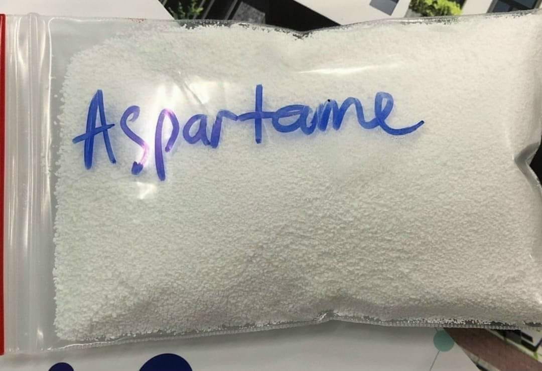 Đường Aspartame Dạng bột kết tinh, màu trắng